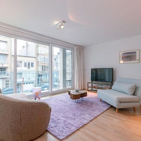 Bright Apartment Nearby The Beach In De Haan Bagian luar foto