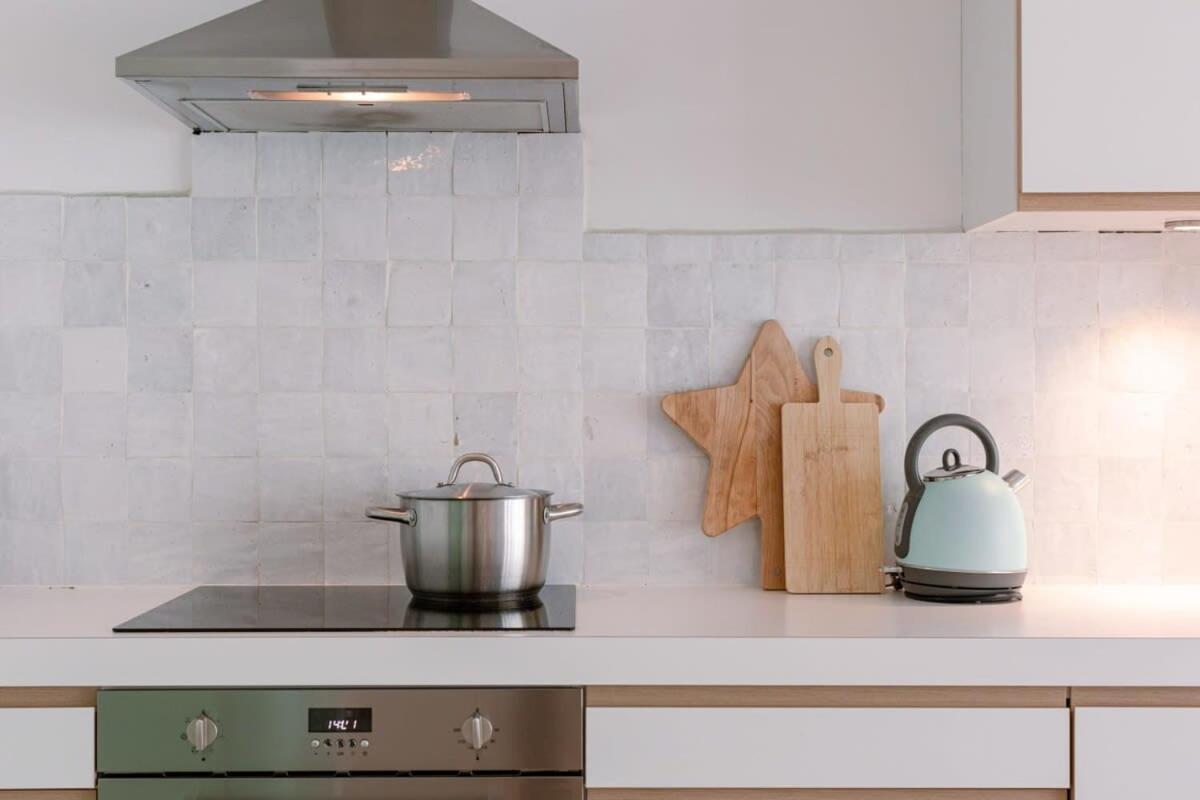 Bright Apartment Nearby The Beach In De Haan Bagian luar foto